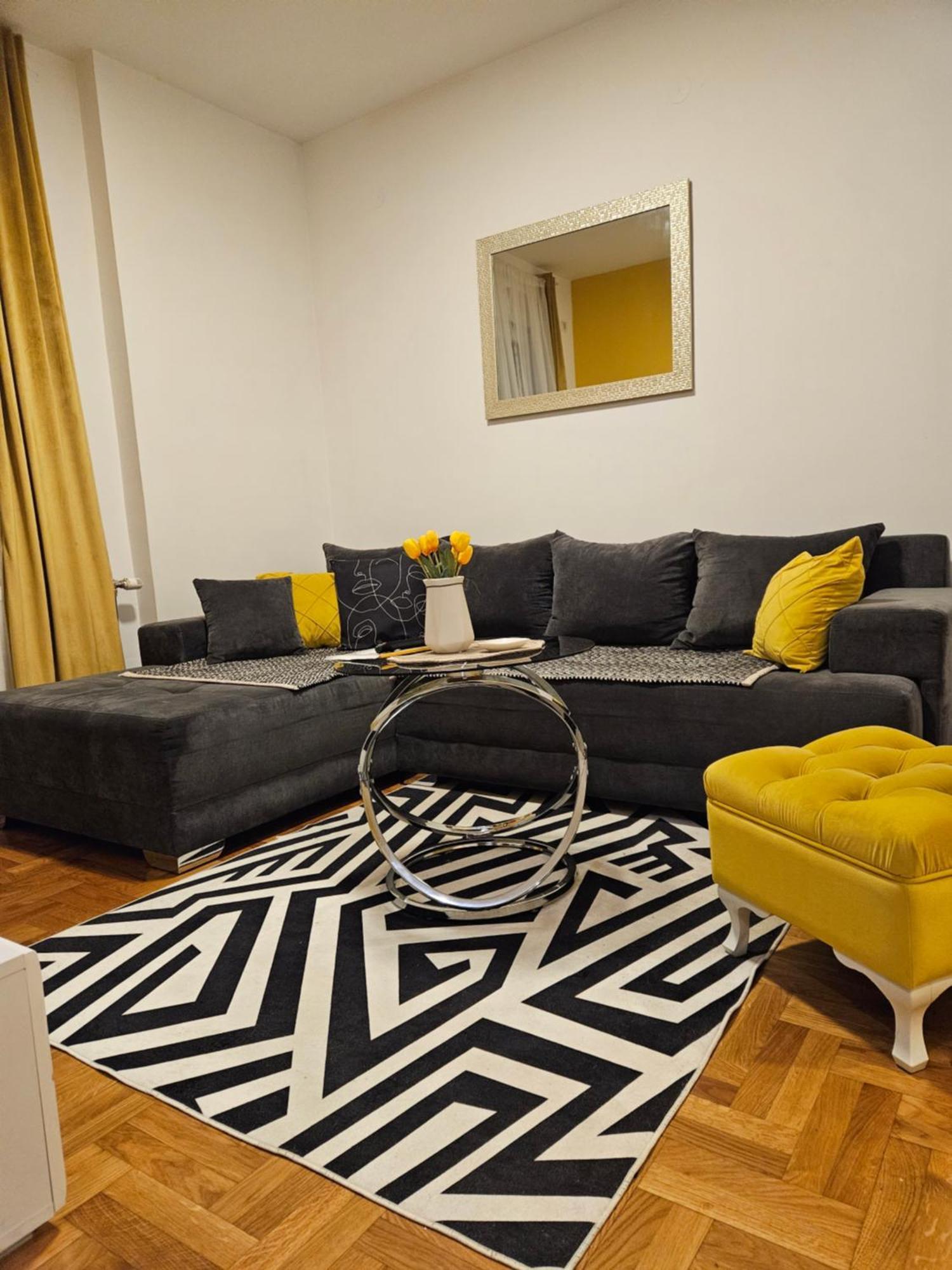 Apartman Sunflower Σρέμσκα Μιτρόβιτσα Εξωτερικό φωτογραφία